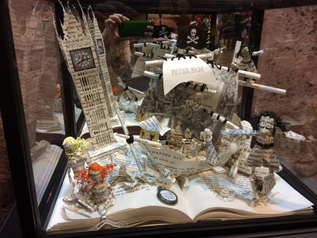 Peter Pan book sculpture - D23 Expo 2017
