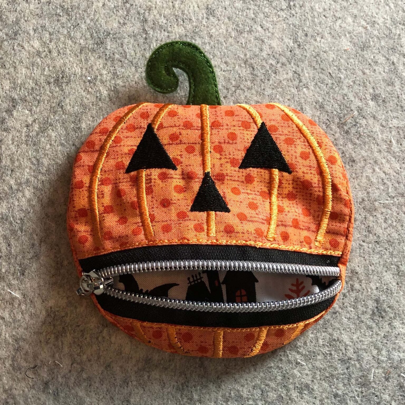 Pumpkin Bag Girl with a StarSpangled Heart