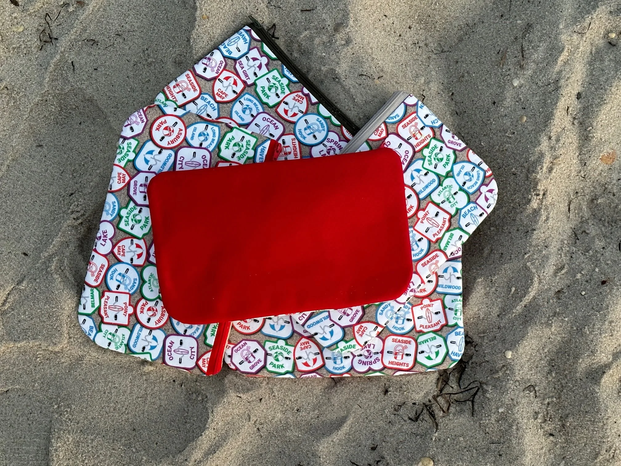 Beach Badge Zipper Bag - 8"x10" - Image 5